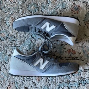 New Balance Women’s 420 Classic
